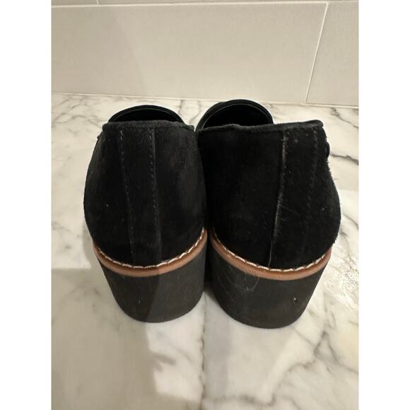 Vionic black suede shoes - Picture 3 of 5